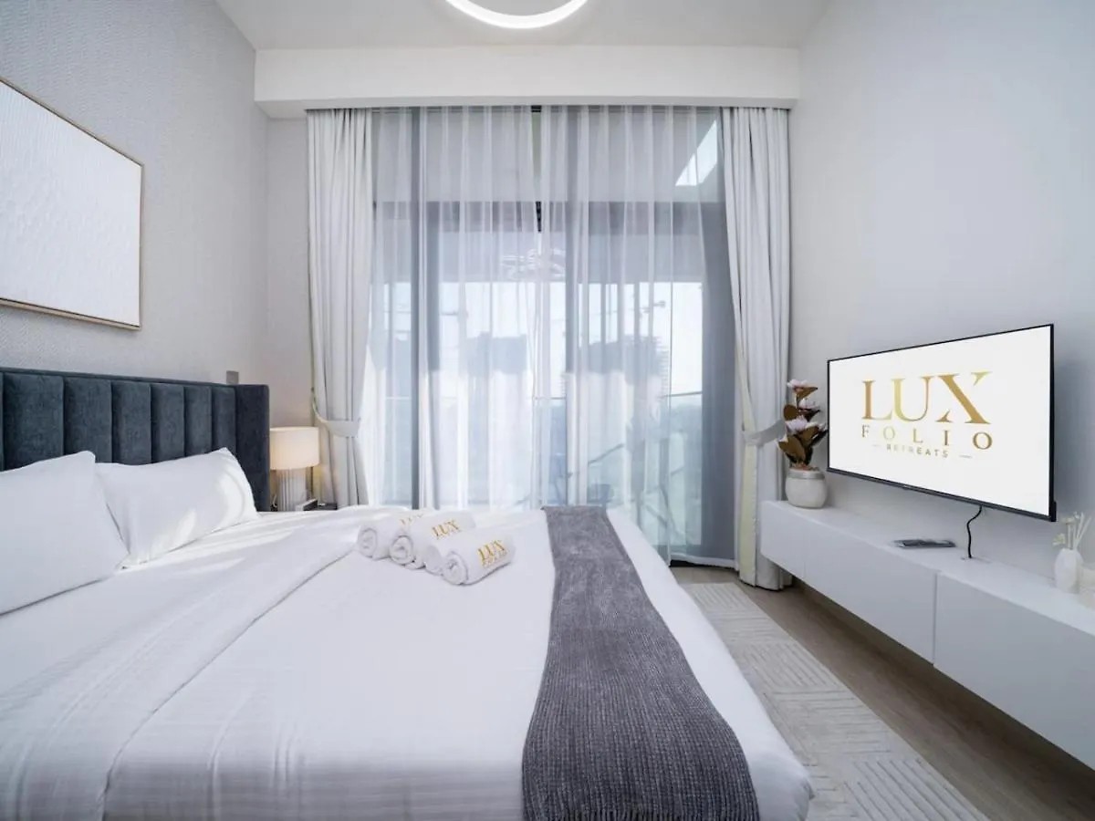 Cosy Azizi Riviera Studio Retreat With City Views Дубай Апартаменты